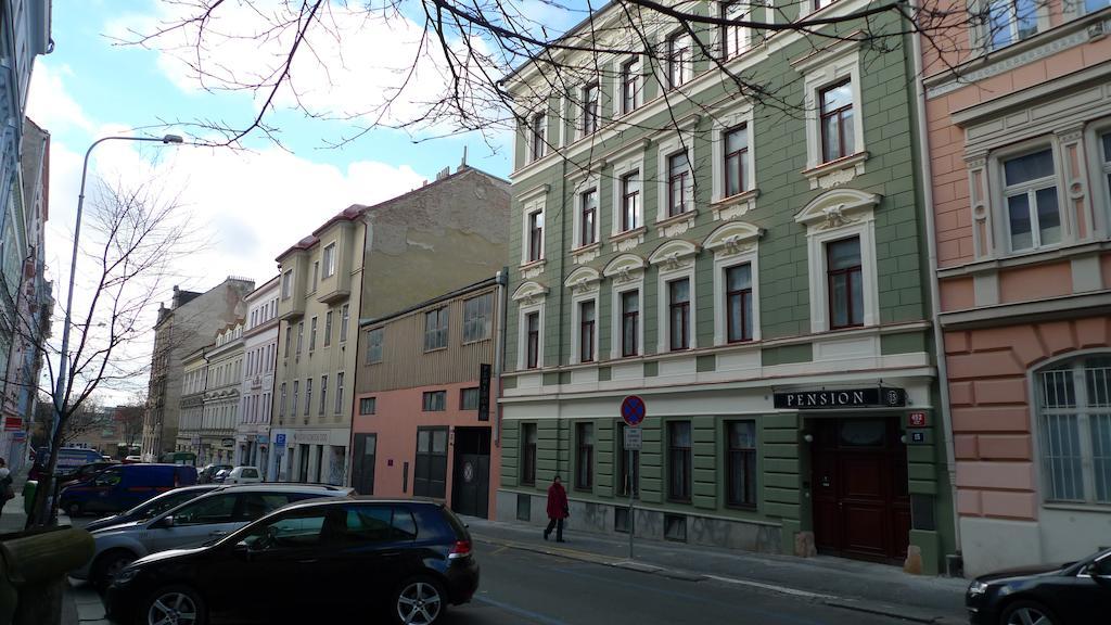15 Homér Pensión Praga